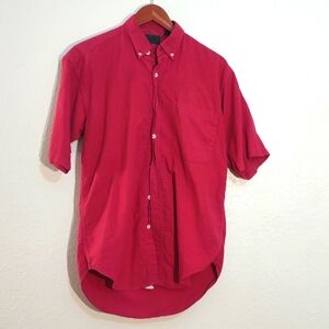 USED ST JOHN BAY SPORT SIZE SMALL COLOR PURPLE SHORT SLEEVE